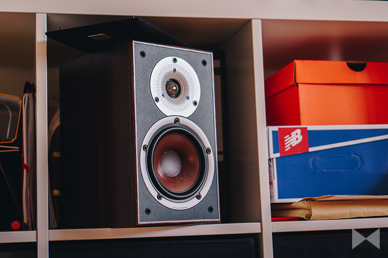 Dali Spektor 2 Ikea-Kallax-Regal